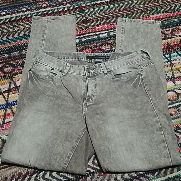 Faded Calvin Klein Jeans - Picture 2 of 4